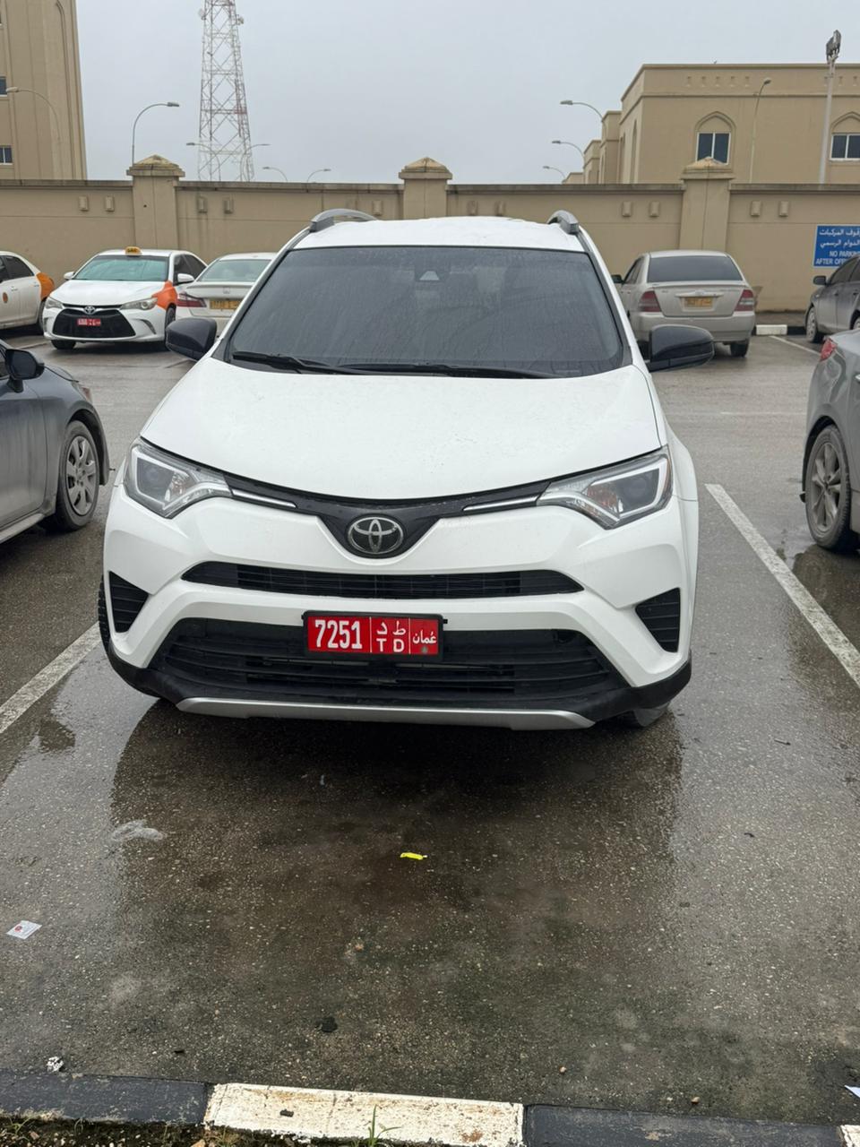 Toyota - Rav4 — Picture 1