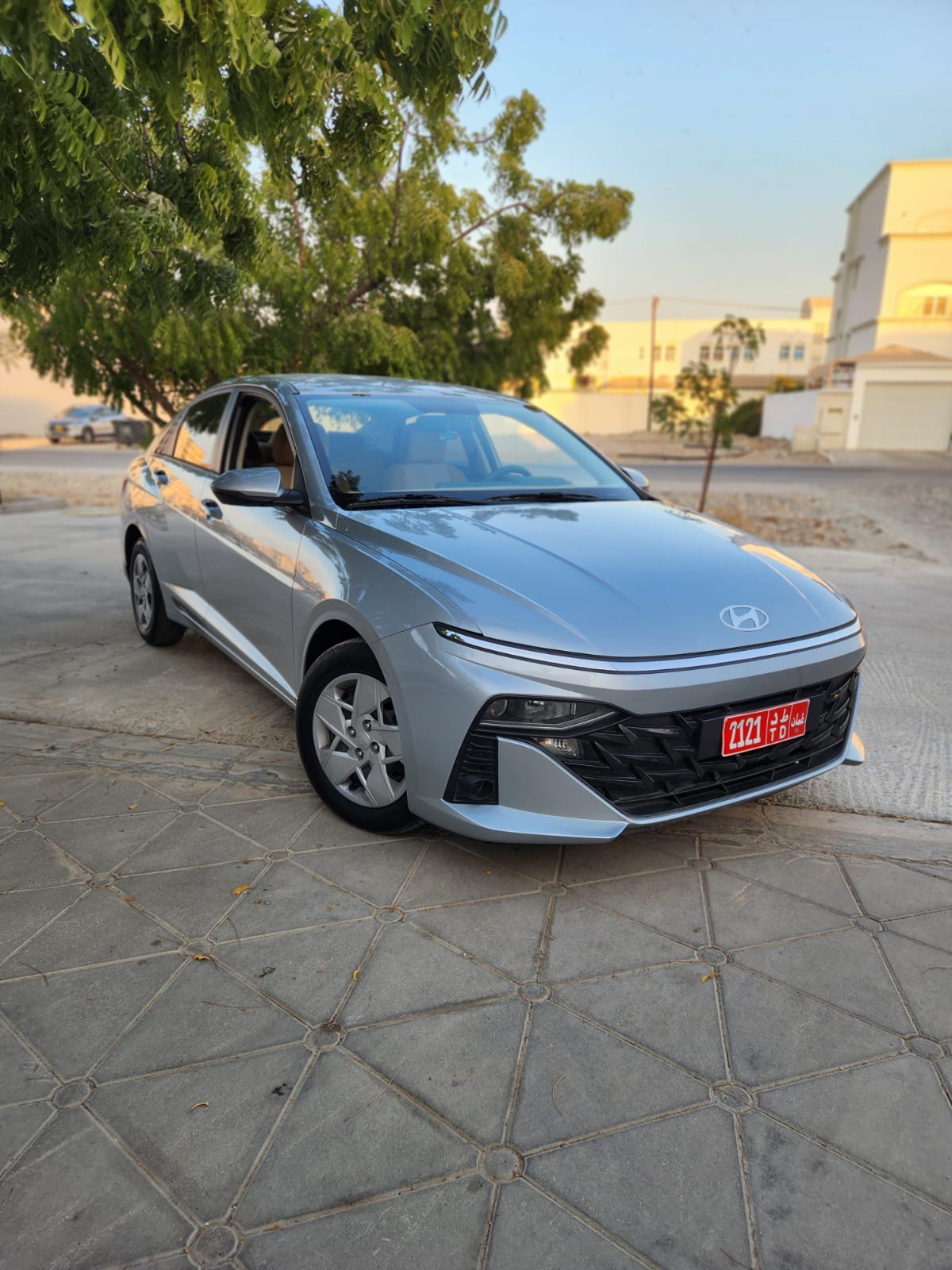Hyundai - Accent — Picture 1