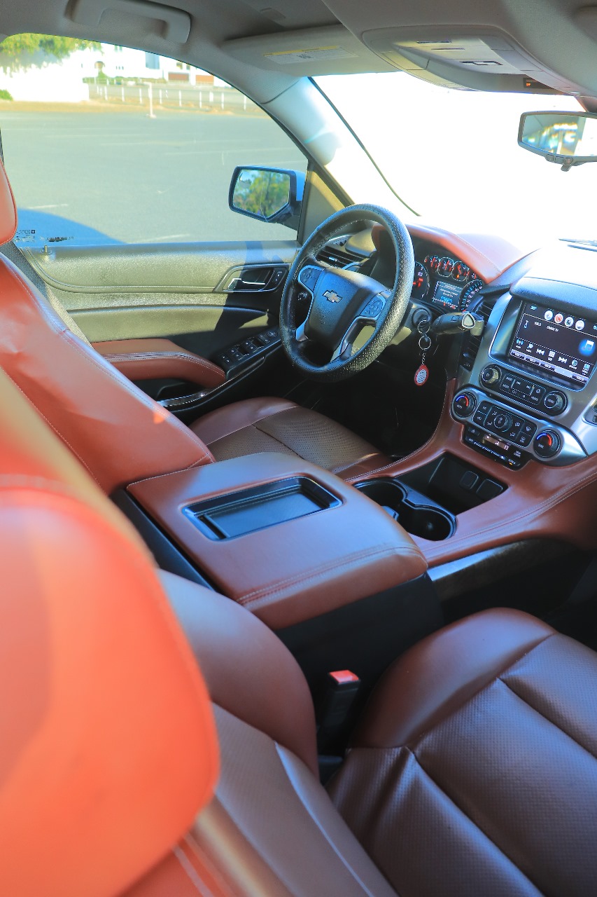 Chevrolet - Tahoe — तस्वीर 2