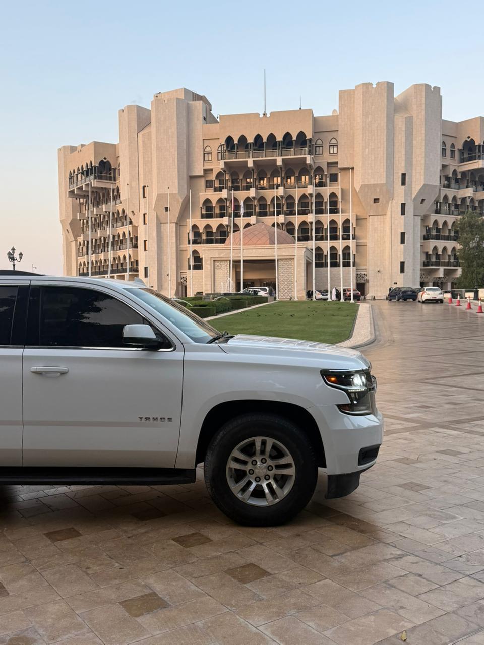 Chevrolet - Tahoe — तस्वीर 4