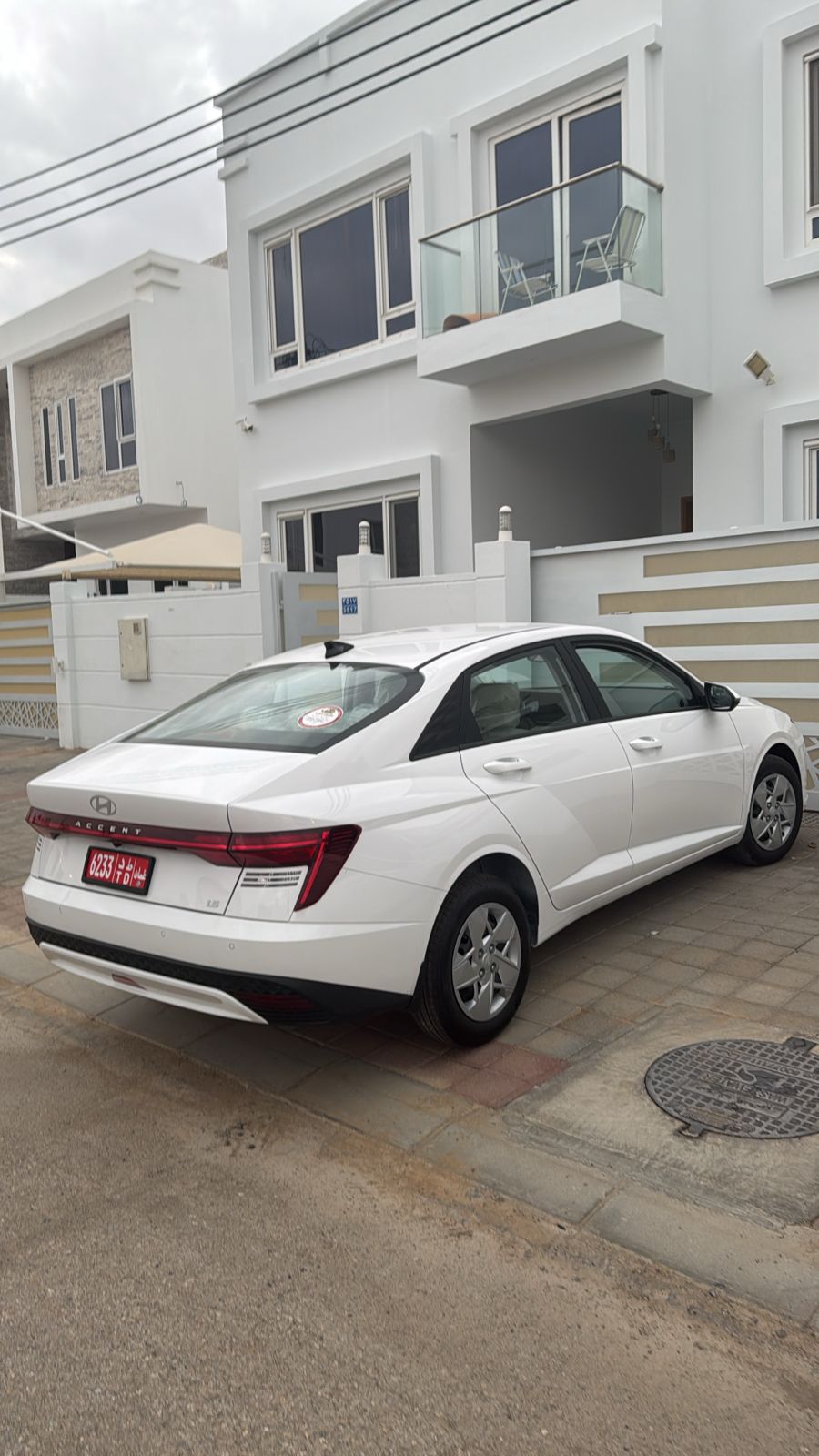 Hyundai - Accent — Picture 5