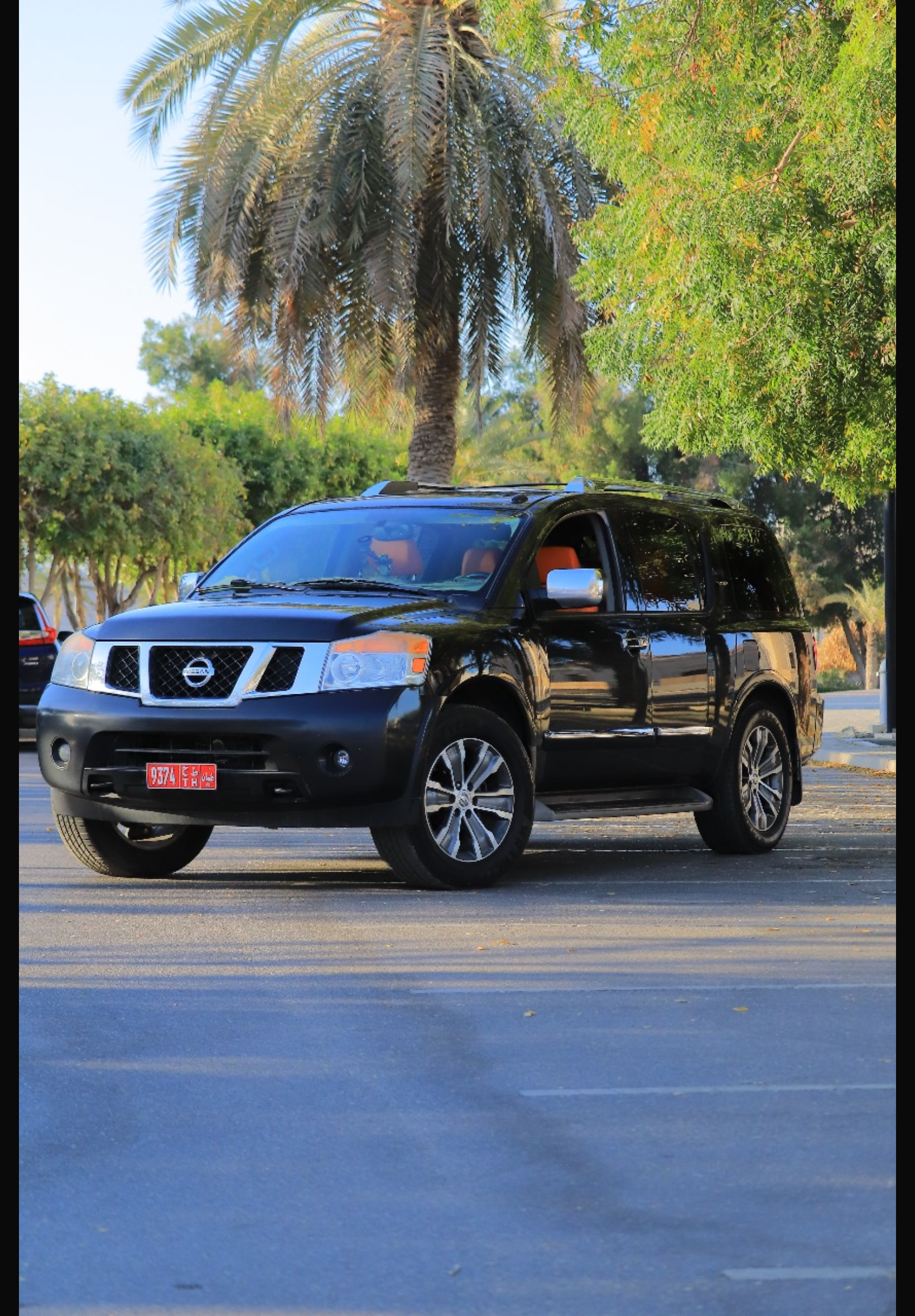 Nissan - Armada